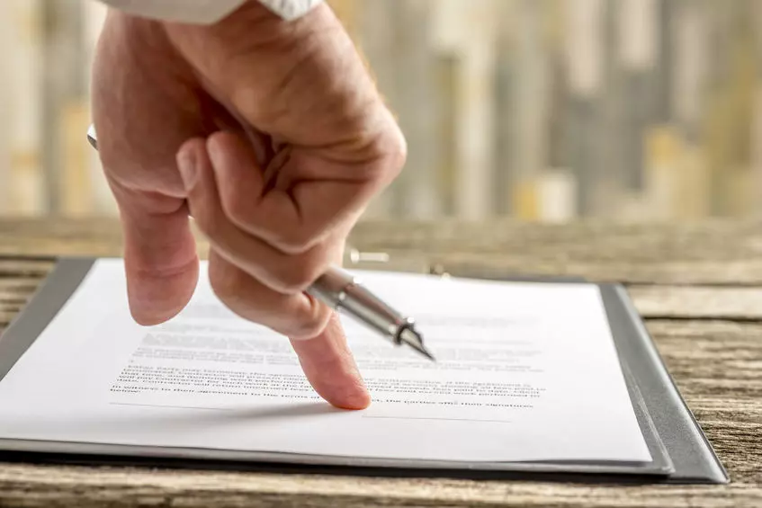 Family meeting with legal advisor, showing when a Will is crucial—highlighting Trusted Will Writing Bournemouth for essential life planning.